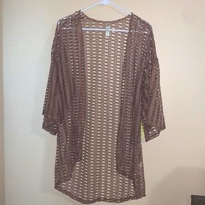 New with tags kimono cardigan Size LG taupe/mauve